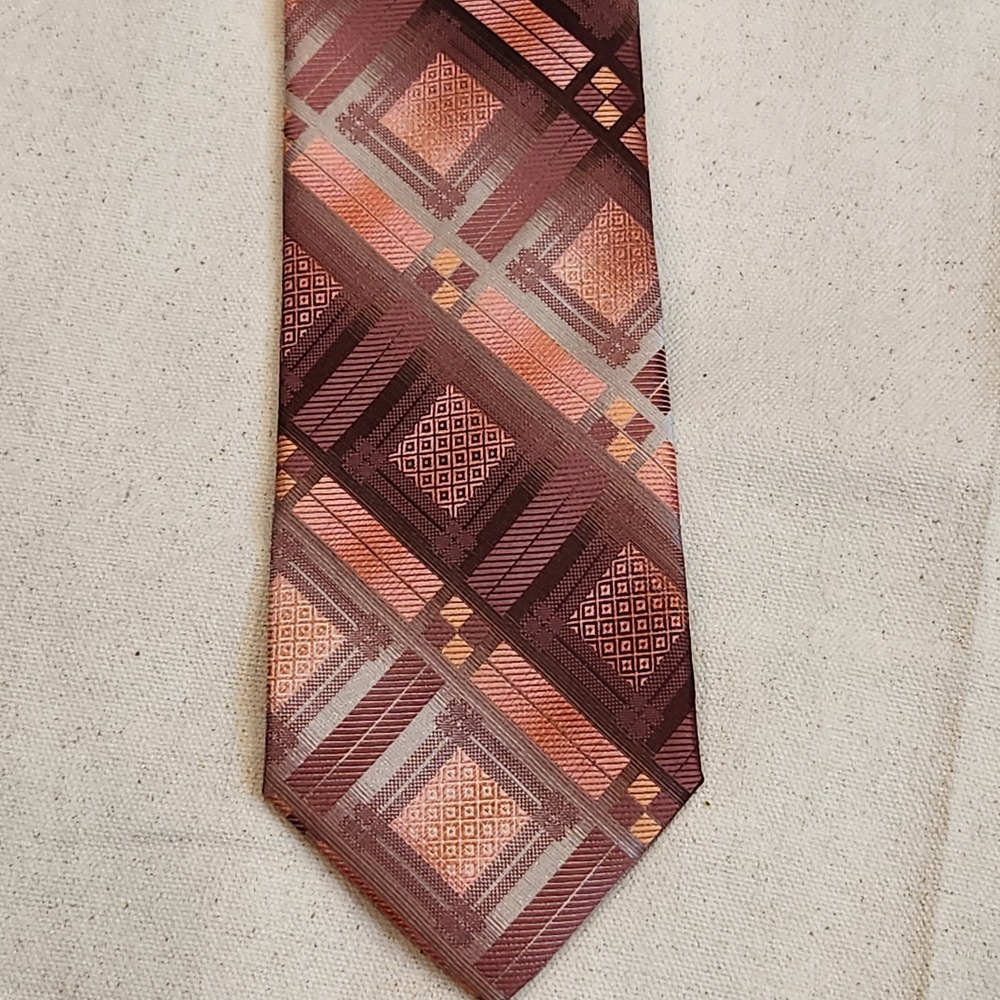 Stacy Adams Mens Necktie Brown Burgundy Peach Geometric Plaid Microfiber Tie